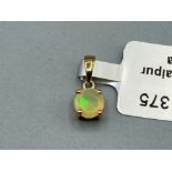 9ct gold and opal pendant by Gemporia .28g approx with COA and slip