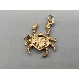 9ct gold crab pendant/charm 5.6g