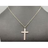 Silver cross pendant with silver chain, 2.3grm