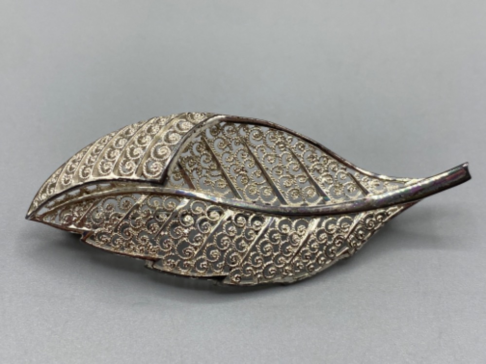 2 silver filigree brooches, 7.6grm - Image 3 of 3