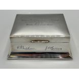 Hallmarked Sheffield silver 1935 cigarette box by Walker & Hall (497g)