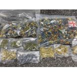Multiple bags containing miscellaneous vintage plastic military toy soldiers (possibly wargames