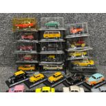 Del mundo taxis and others x30 die cast vehicles.