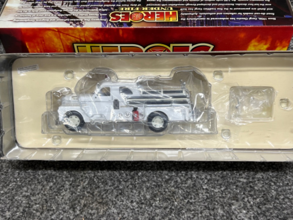 Corgi limited edition die cast vehicles “hero’s under fire” - Image 3 of 3