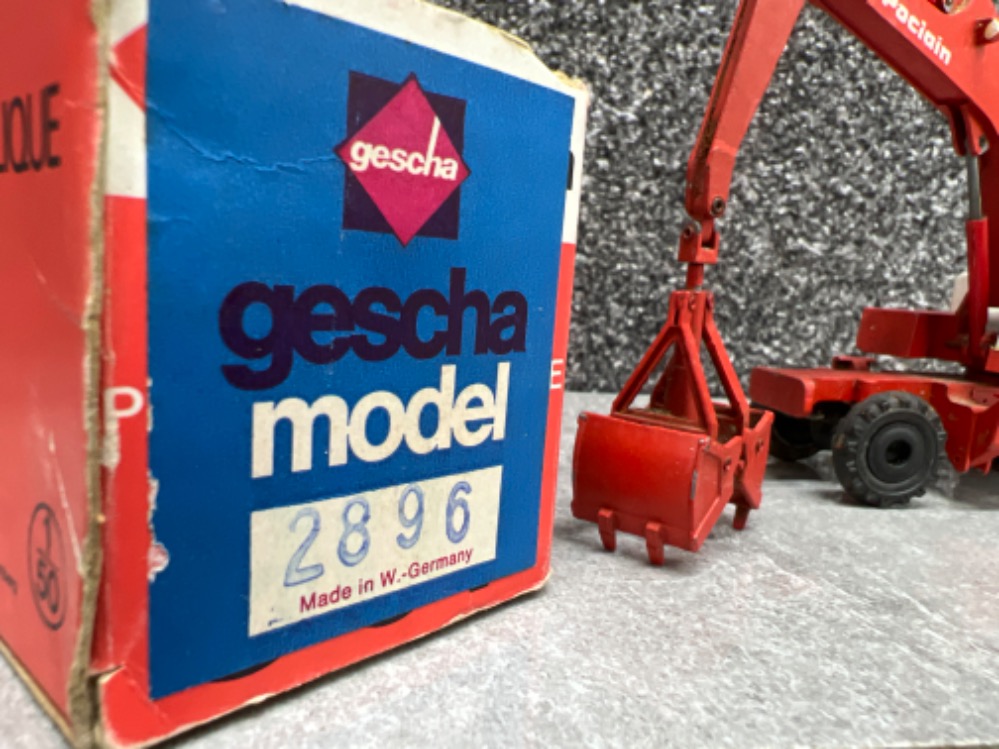 West German Gescha model 2896 1:50 scale Excavator digger. In original box - Image 3 of 3