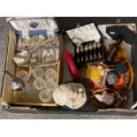 Mixed box lot of miscellaneous items to include glass claret jug set, cutlery, fish plate etc