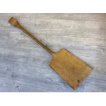 Early 20th century continental pine Malting/Barley shovel. Nice condition, superb piece