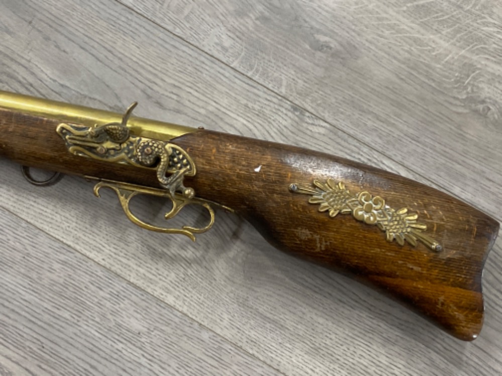 Vintage ornamental brass & wooden flintlock rifle - Image 2 of 2