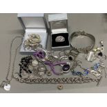 Large quantity of white metal costume jewellery items including rings, bangle, earrings etc, some