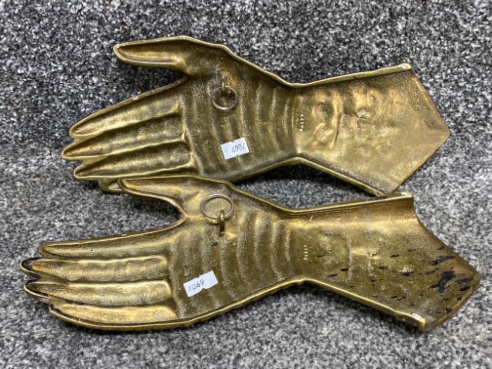 2 vintage solid brass double headed Phoenix armoured gauntlet’s - hanging ornaments - 30x12cm - Bild 4 aus 4