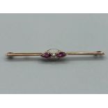 9ct gold tourmaline and seed pearl bar brooch 2g gross