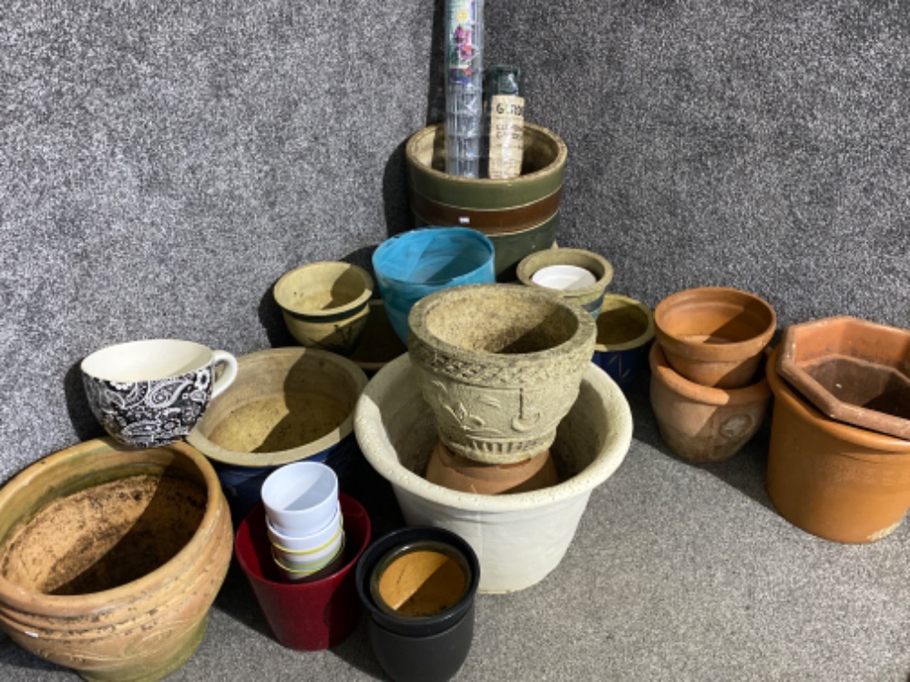 Large quantity of miscellaneous plant pots, includes ceramic, terracotta, stone