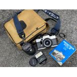 Praktica MTL 5 film camera with lens & instruction booklet, also includes Carl Zeiss lens & Sunpak
