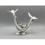 Lladro 6579 “Petals of peace” in good condition