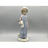 Lladro 5045 “Belinda with her doll” in good Condition
