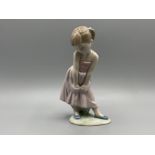 Lladro 9171 “Sweet shyness” in good condition