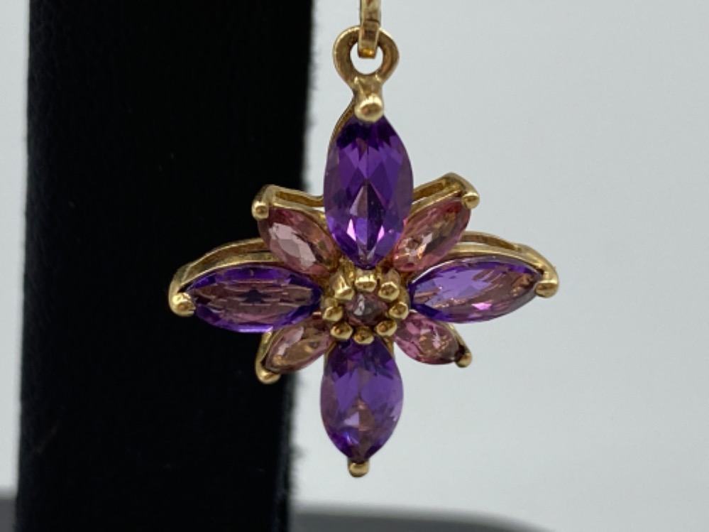 Ladies 9ct yellow gold Amethyste and light pink stone set drop earrings, 2.6 grams - Image 3 of 3