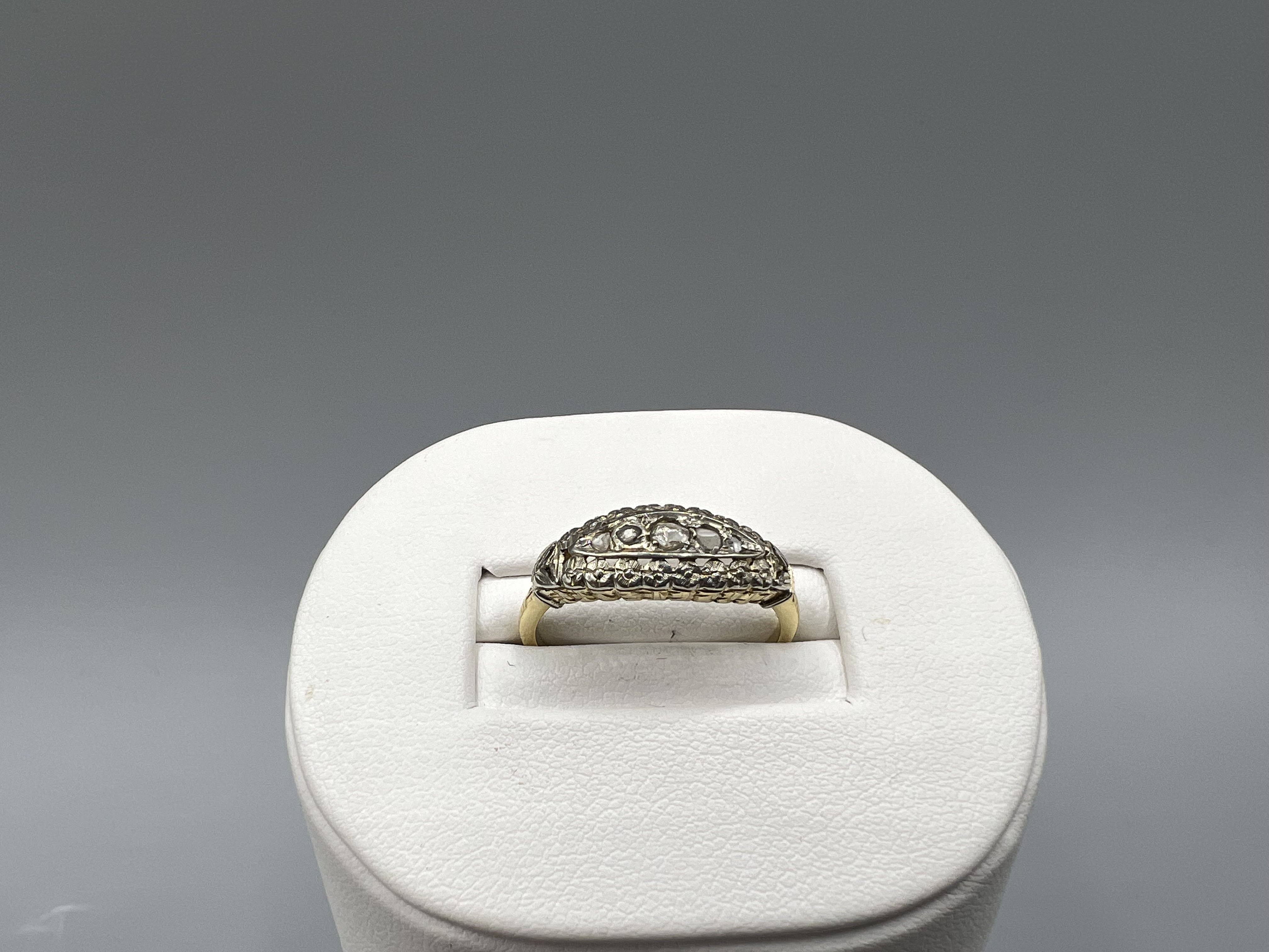 Antique 18ct Gold & Diamond Ring - Size P 2.6g