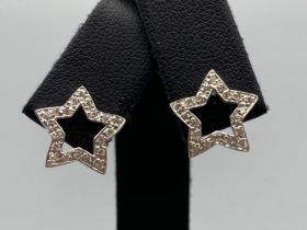 18ct White Gold Star Shape Studs comprising of 0.32ct of diamonds weighing 3grams