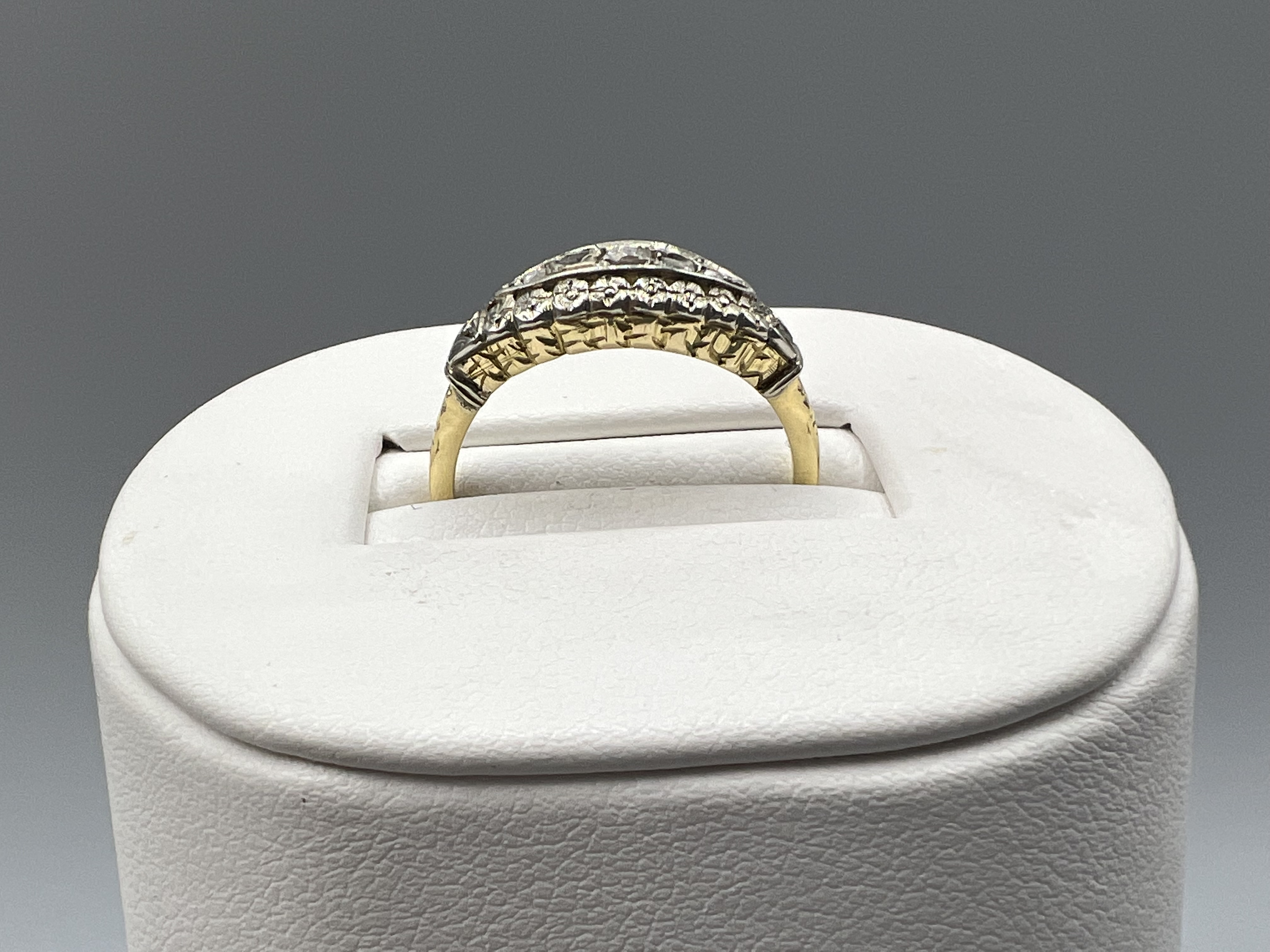 Antique 18ct Gold & Diamond Ring - Size P 2.6g - Image 3 of 3