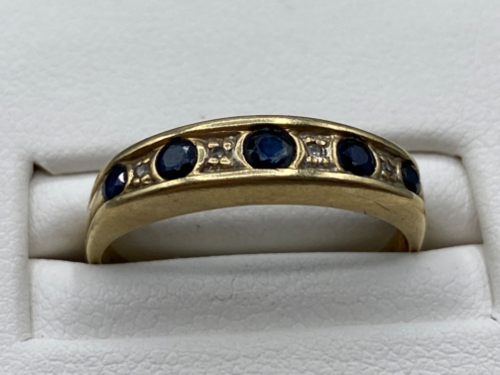Vintage 9ct gold sapphire and diamond ring. Size P (1.8g)