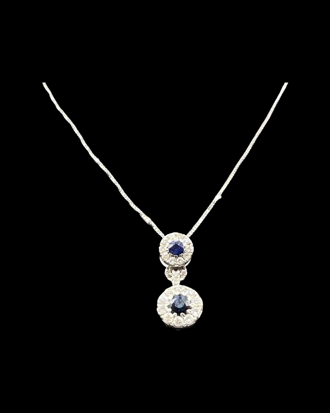 18ct White Gold Diamond & Sapphire Pendant & Chain 42cm in length - Very Good Condition 2.3grams - Image 2 of 2