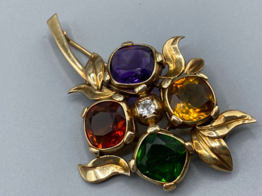 14ct Yellow Gold Multi Stone Brooch with a 0.15ct Diamond Centre Stone weighing 13.60 grams - Image 2 of 2