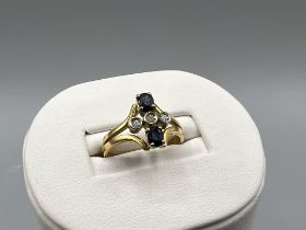 18ct Gold Blue & White Sapphire Ring - 3.1grams - Size N