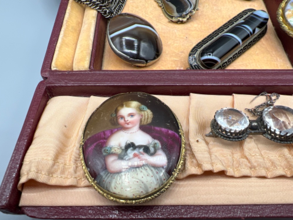 Jewellery Box with a selection of Antique/Vintage Costume Jewellery to including miniatures - Image 2 of 4