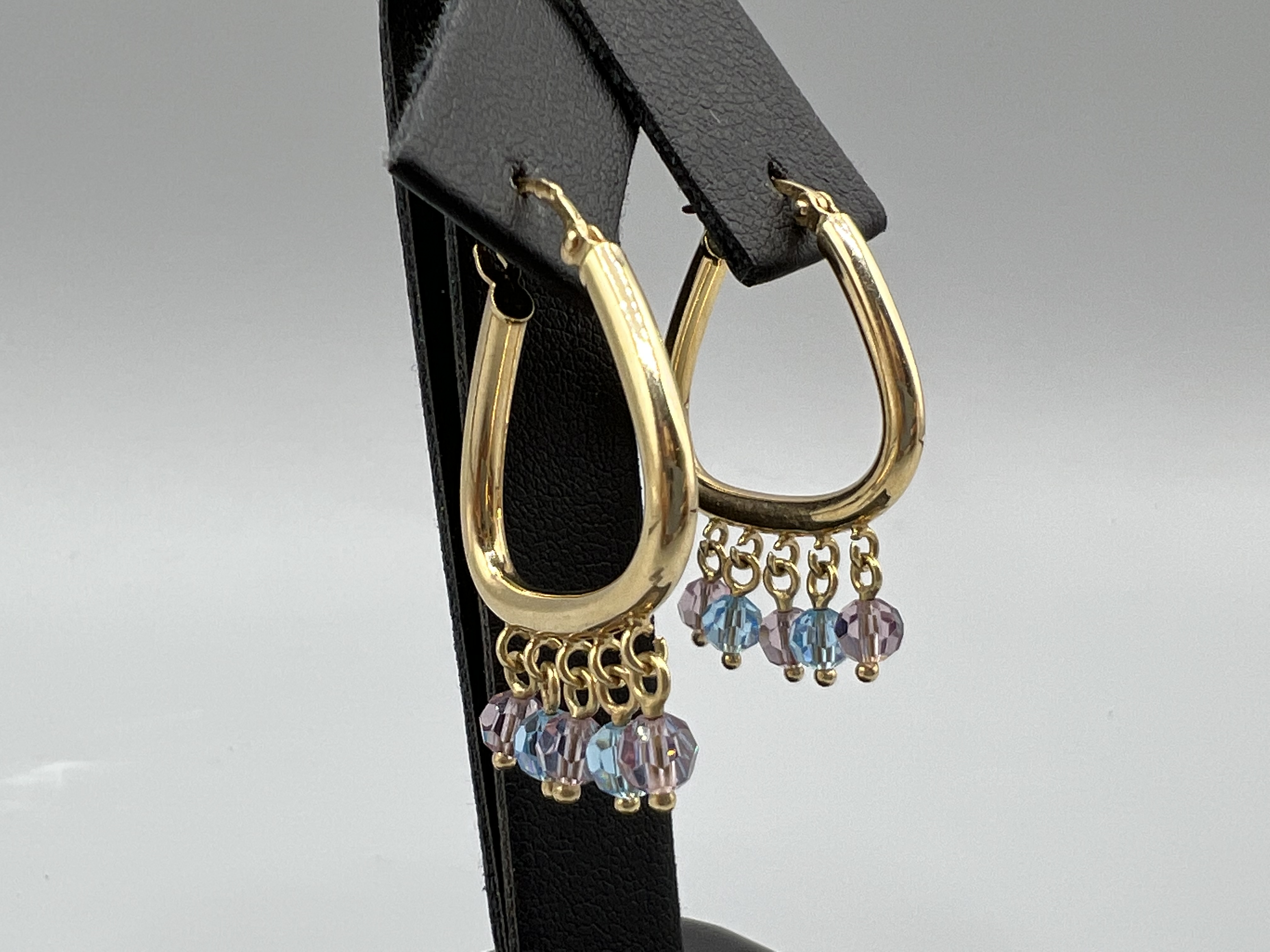 9ct Gold & Blue Stone Fancy Pattern Earrings - 2.8grams