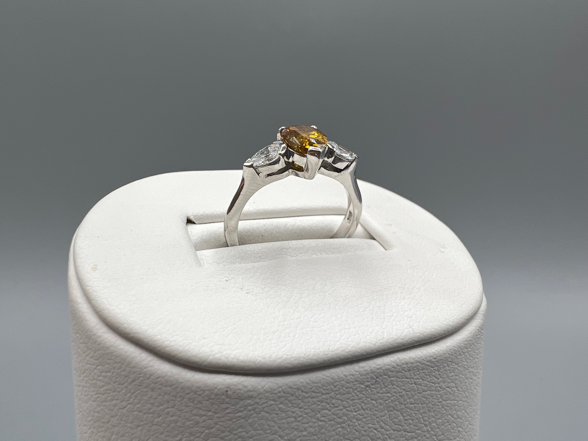 1.02ct Natural Fancy Cognac Certified Pear Cut Diamond Ring with 2x Pear Cut Diamond Side Stones - Image 4 of 5