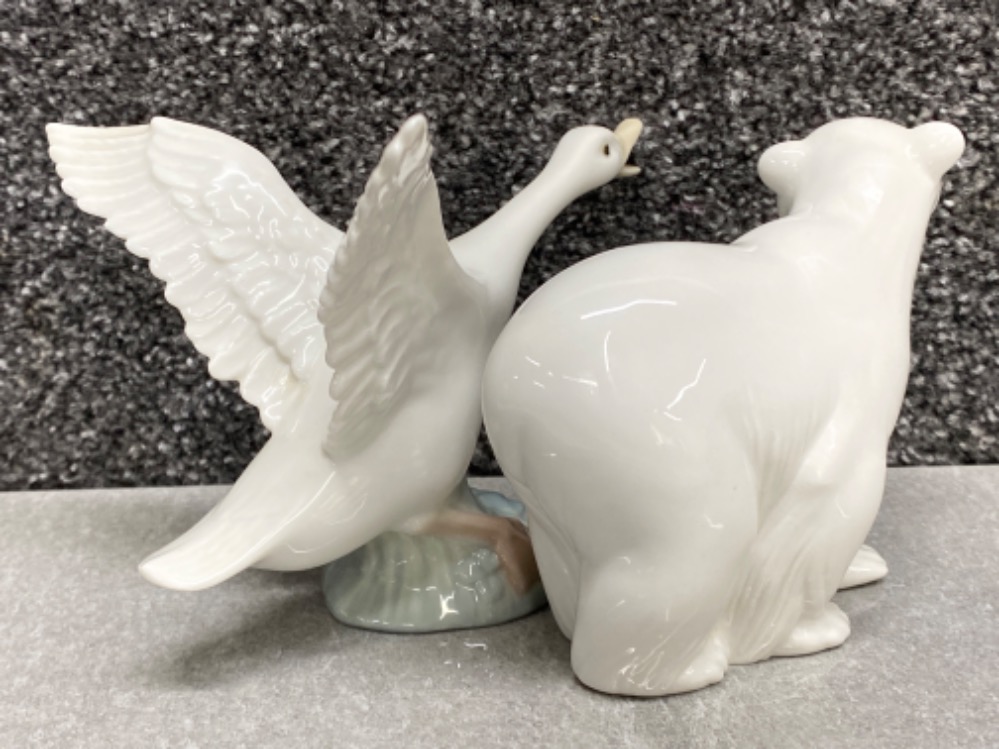 2x Lladro animal figurines includes 1207 Attentive polar bear & goose - Image 2 of 2