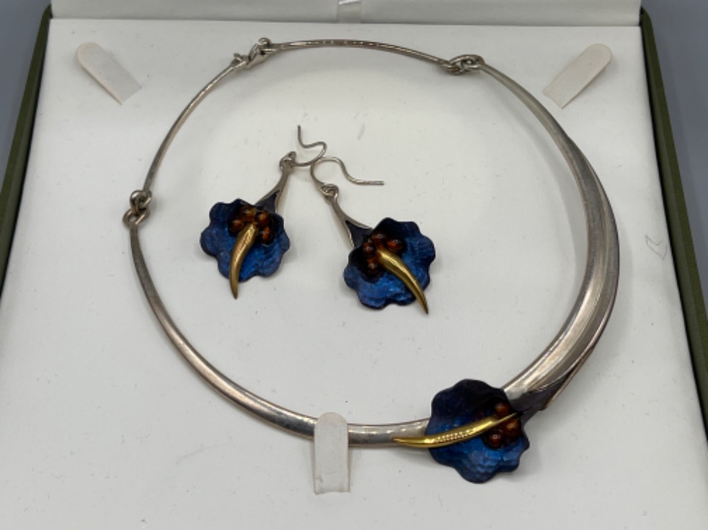 Silver enamel and Amber earrings and collarette
