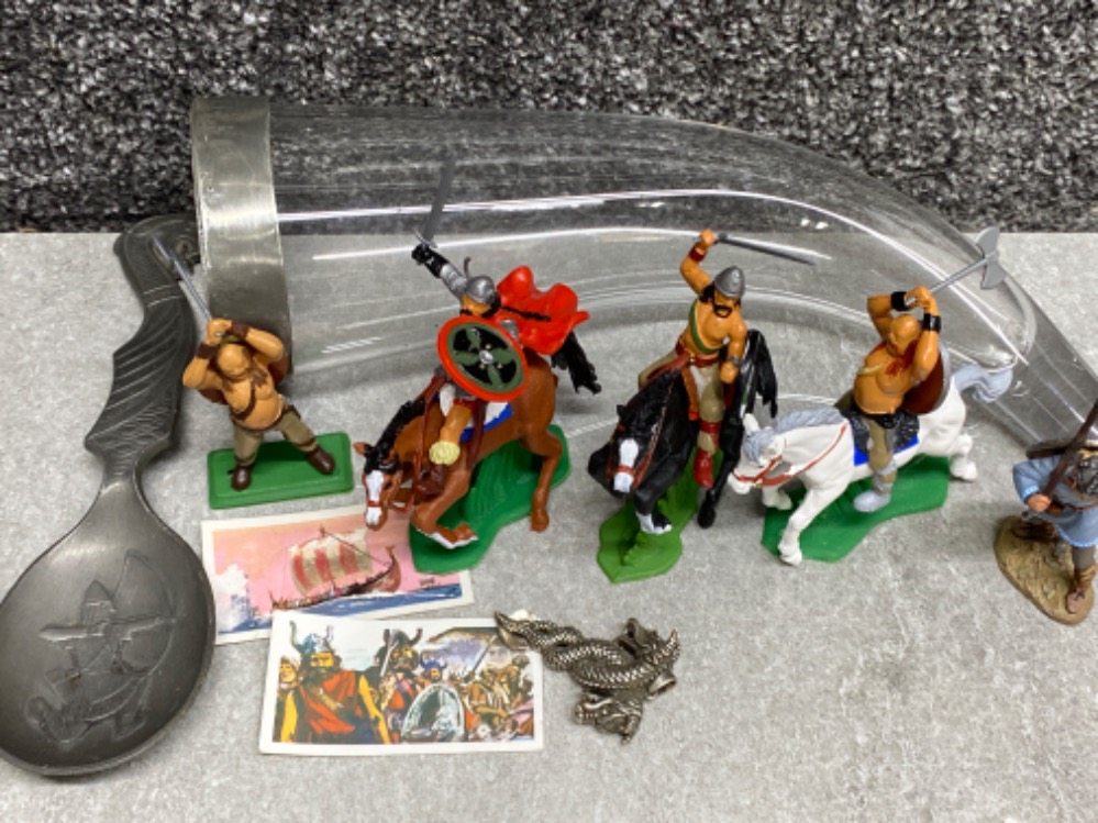 Viking themed lot - comprising of 5 figures (1x metal by delPrado), pewter archer themed spoon &