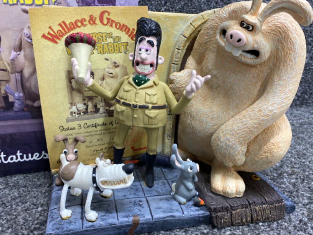 Large limited edition Wallace & Gromit “the curse of the were-rabbit” group figured ornament, with - Image 2 of 2