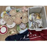 Box containing a large quantity of miscellaneous collectors plates including Disneys 101 Dalmations