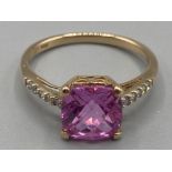 Ladies 14ct yellow gold pink stone and diamond ring size O 2.8g gross