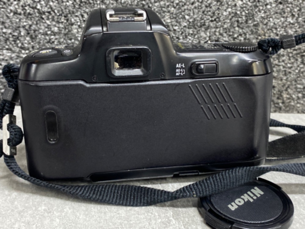 Nikon F-601 camera with Hoya 52mm skylight lens - Bild 2 aus 2
