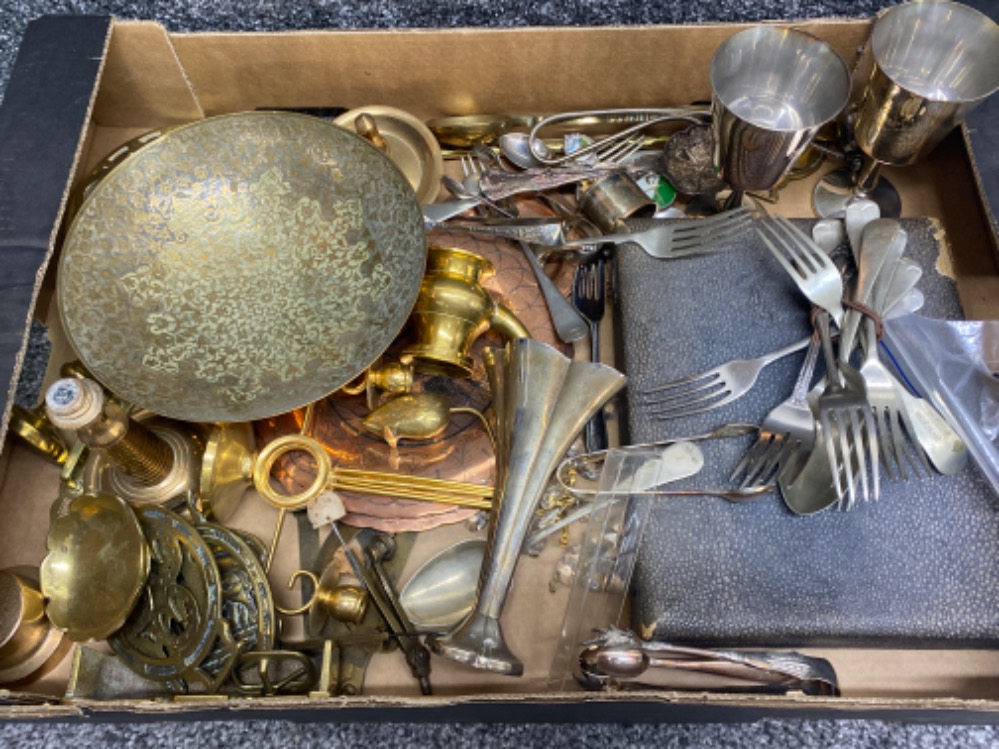 Box containing vintage brassware & silver plated cutlery etc