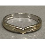 9ct white gold shaped wishbone band ring - 1.9g, size N