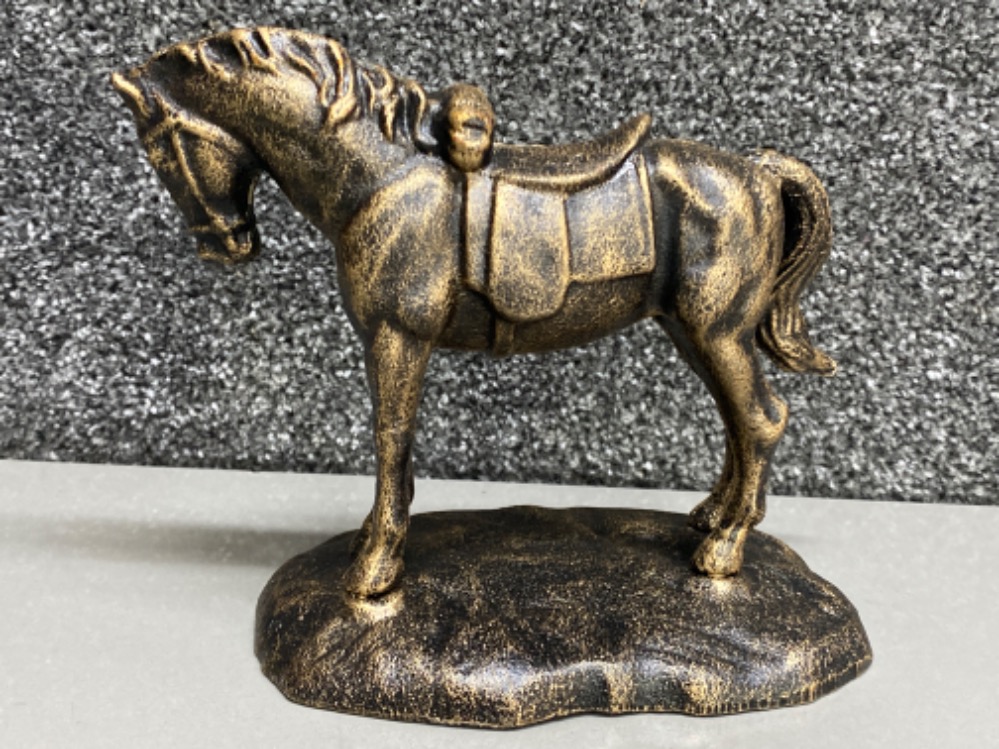 Cast metal horse ornament - Height 15cm x 20cm Length - Bild 2 aus 3