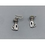 A pair of silver cat earrings 3.46g