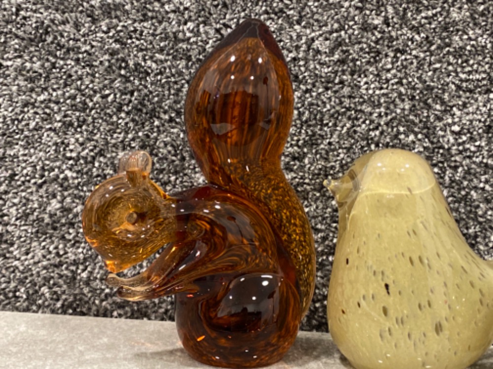A Wedgwood glass squirrel together with signed Mdina coloured glass paperweight & glass bird ( - Image 3 of 3