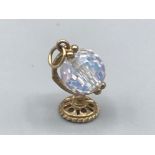 9ct gold globe of the world charm 1.6g