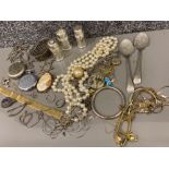 Mixed lot of jewellery - including some silver items as well as watches etc