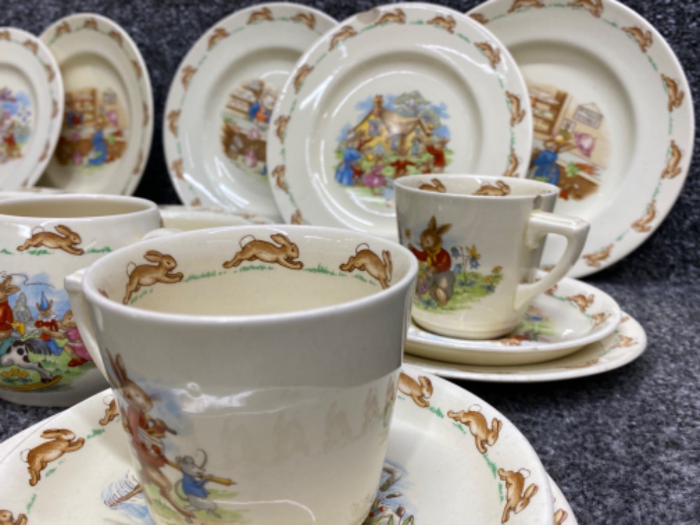 25 pieces of vintage Royal Doulton “bunnykins” China includes cups, saucers, plates & bowls etc - Bild 2 aus 3