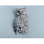 A silver owl 2 in 1 brooch/pendant, 12.4g