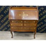 Stunning mahogany bureau with well detailed brass inlay, fitted with 3 drawers, 91x37cm, height