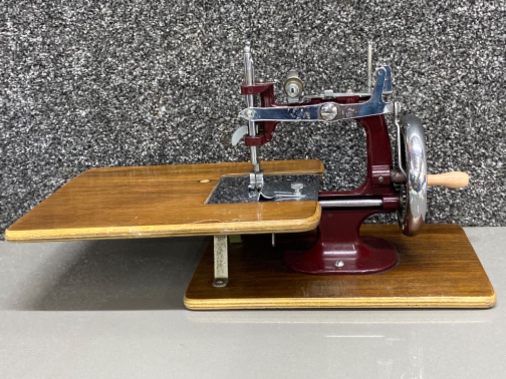 Vintage Essex miniature sewing machine