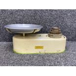 Vintage harper weigh scale